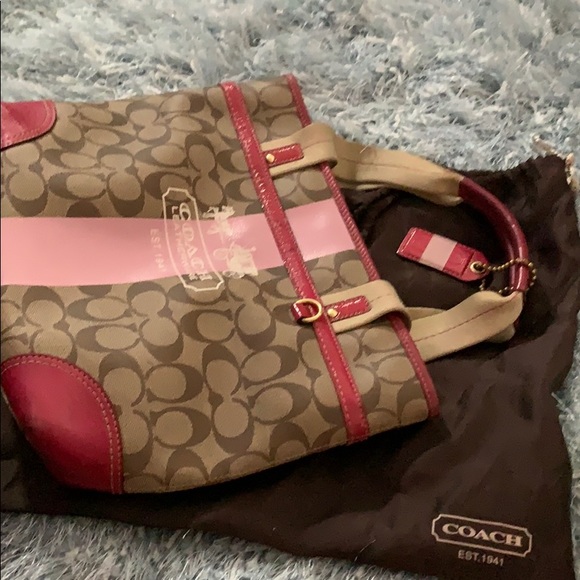 Coach purse - Picture 2 of 4